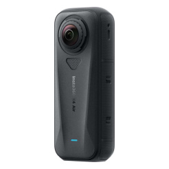 Zestaw startowy Insta360 X4 Air w kolorze czarnym