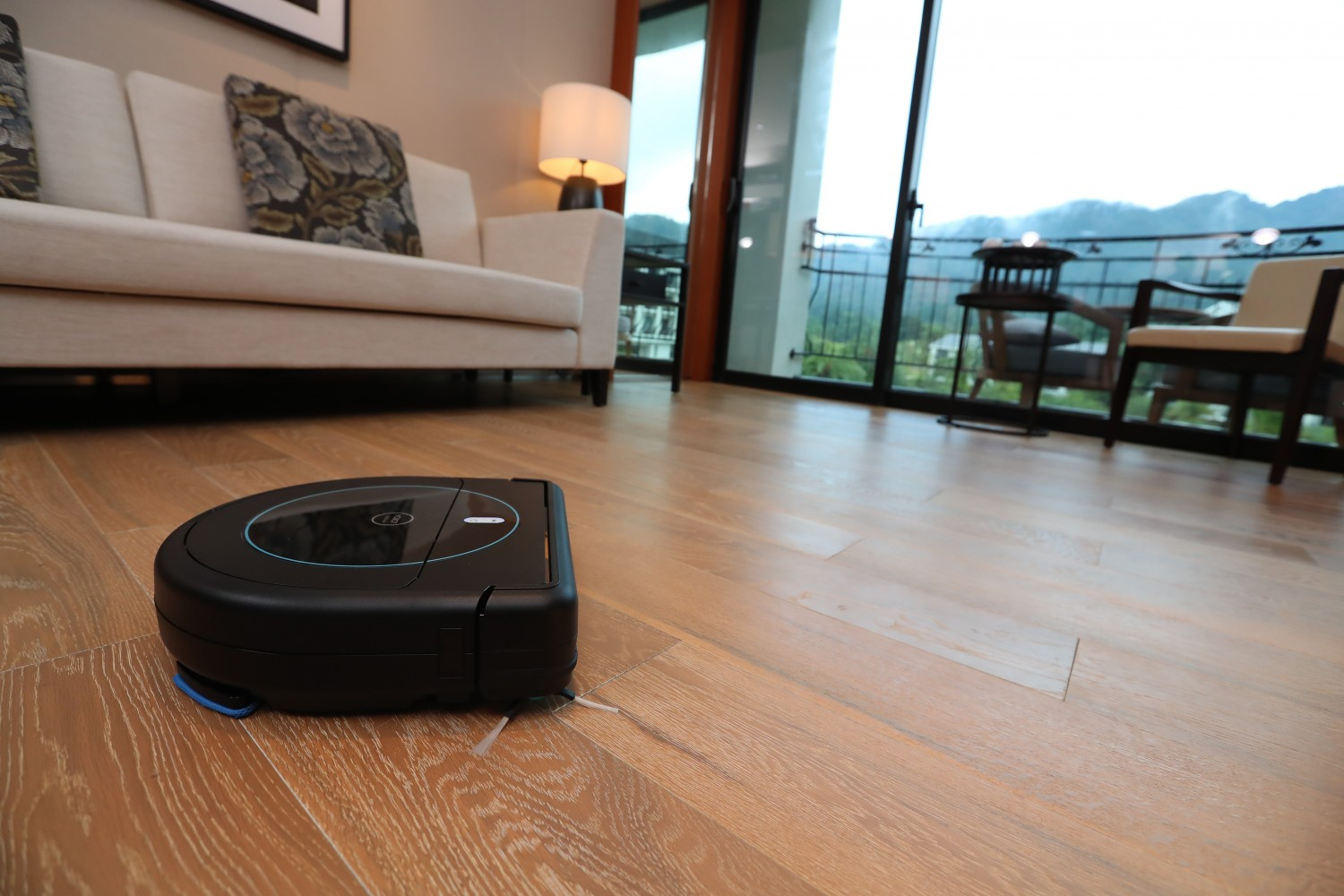 Prezentacja mopa automatycznego Hobot LEGEE-669