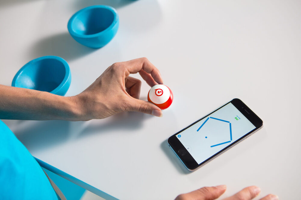 Wprowadzenie zrobotyzowanej kuli Sphero Mini