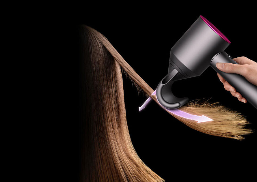 Uporaj się z puszącymi się włosami za jednym pociągnięciem