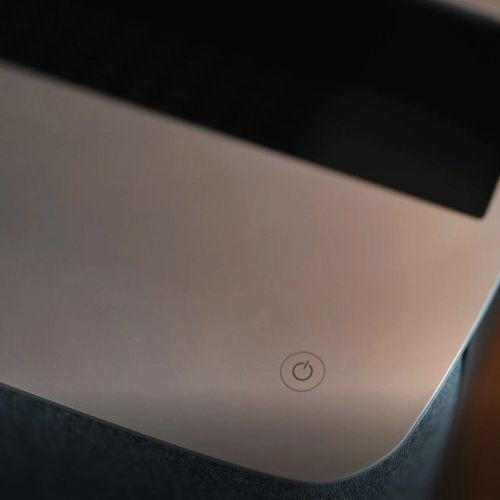 Minimalistyczny panel dotykowy